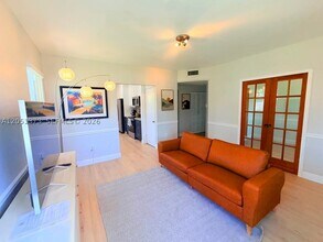 Building Photo - 201 Flagler Dr