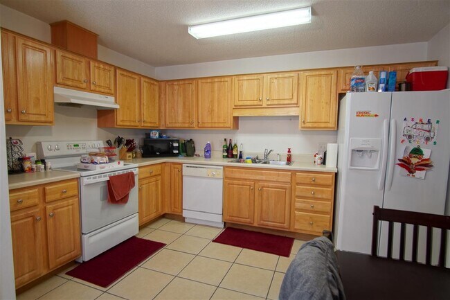Foto del edificio - 7161 Pine Blossom Rd