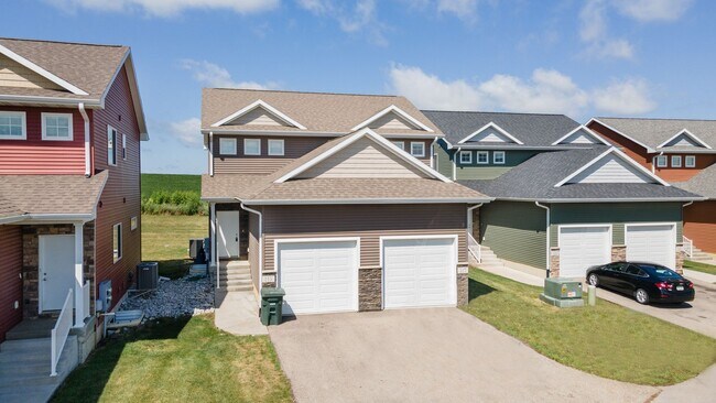 Building Photo - Unfurnished | Summerland Twinhomes | Waterloo | Near Lost Island Waterpark