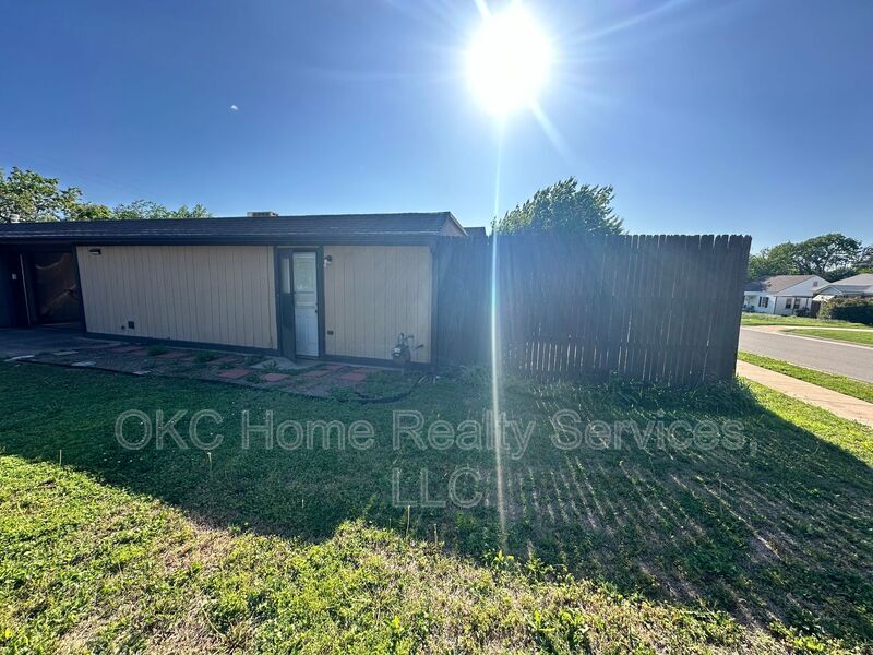 Foto principal - 3824 Key Pl