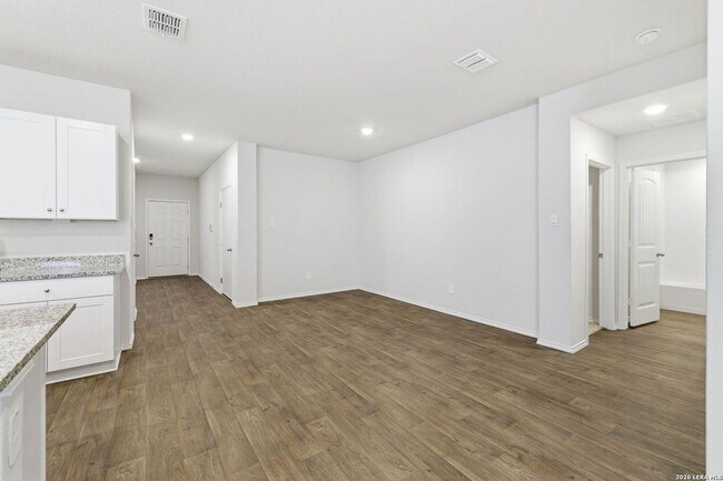 Building Photo - 845 Bahia Pl