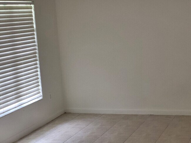 Foto del edificio - 3 Bedroom Single Family Home in Loxahatchee