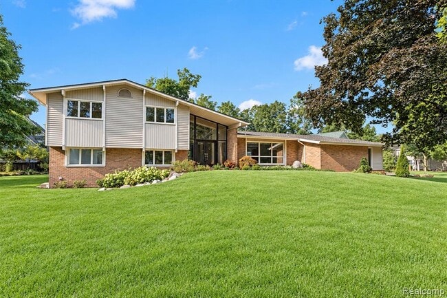 Building Photo - 2564 Charel Ct