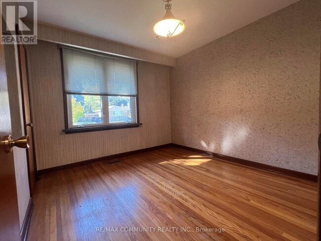 Building Photo - 137 Birkdale Rd