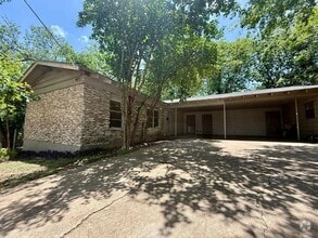 Building Photo - 603 E Oltorf St