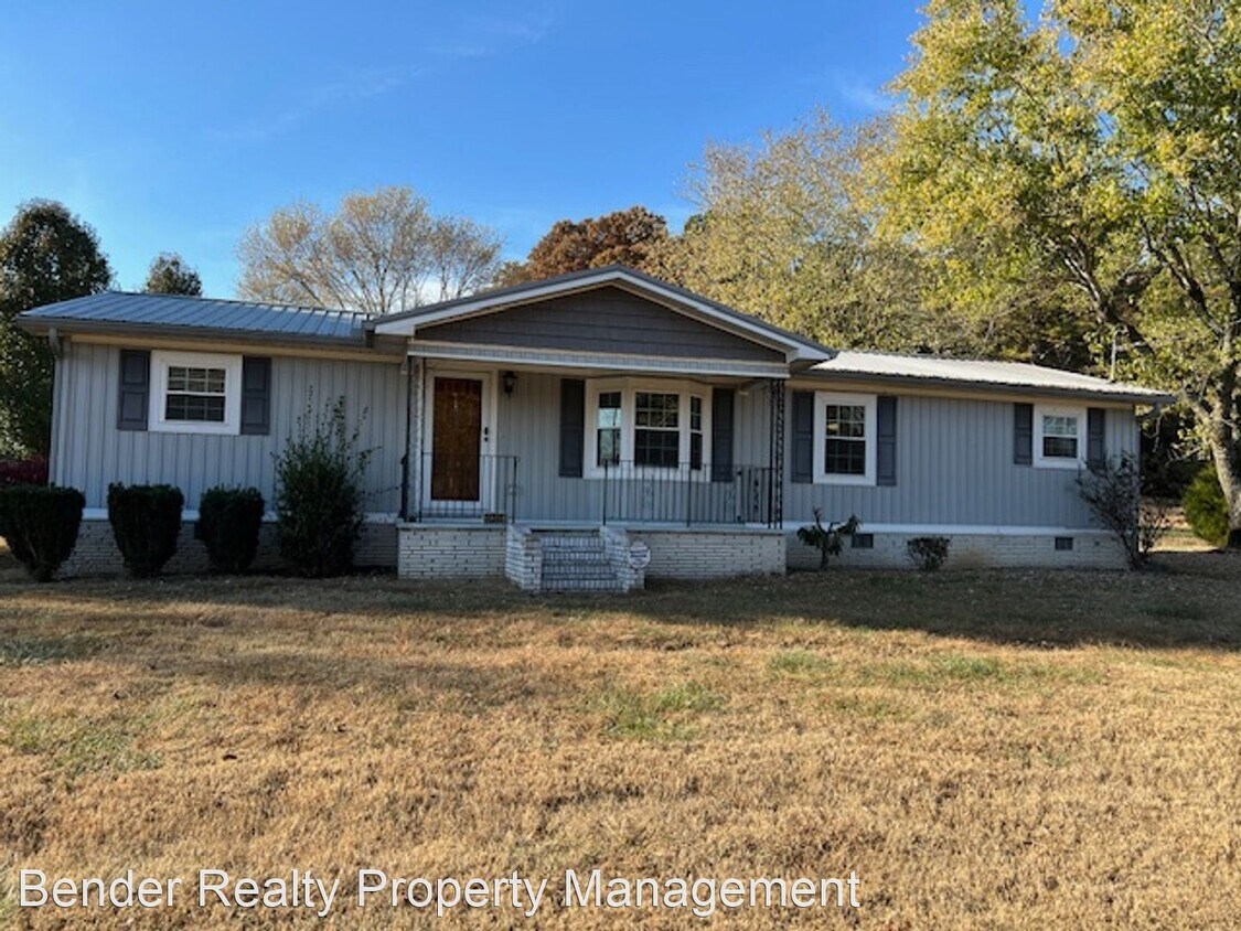 3 br, 2 bath House 4340 Blue Springs Rd. House Rental in Cleveland