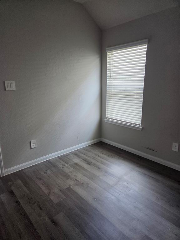 Building Photo - 5626 Brooklyn Rose Dr