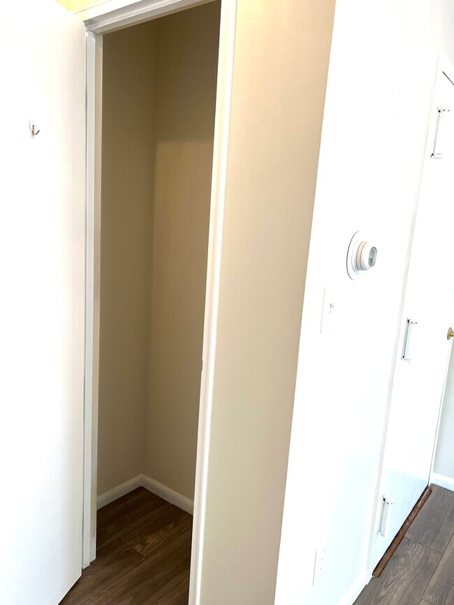 Foto del edificio - 23 Sigwin Dr