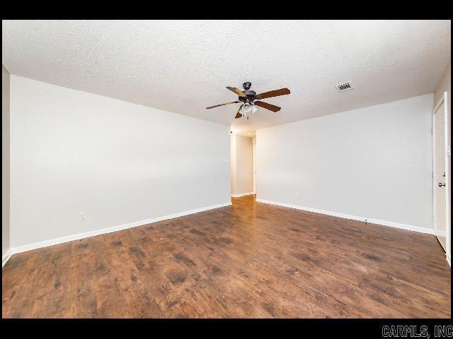 Foto del edificio - 400 E Locust St