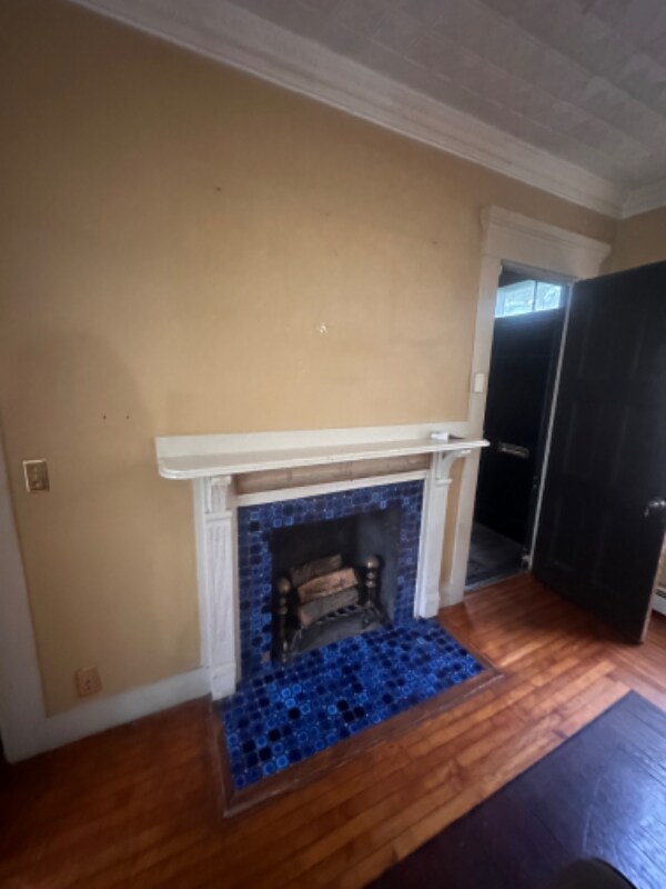 Building Photo - 80-82 Manton St