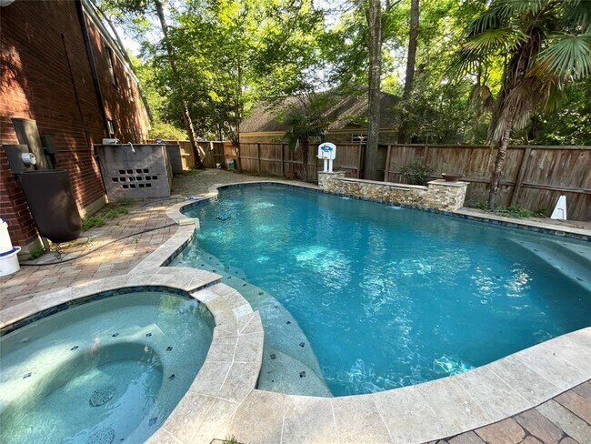 Building Photo - 23 S Bristol Oak Ct