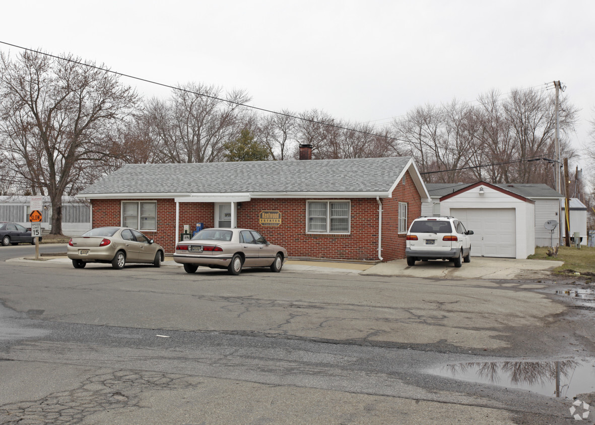 Primary Photo - Kentwood Estates