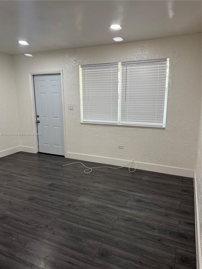Foto del edificio - 522 NW 13th Ave