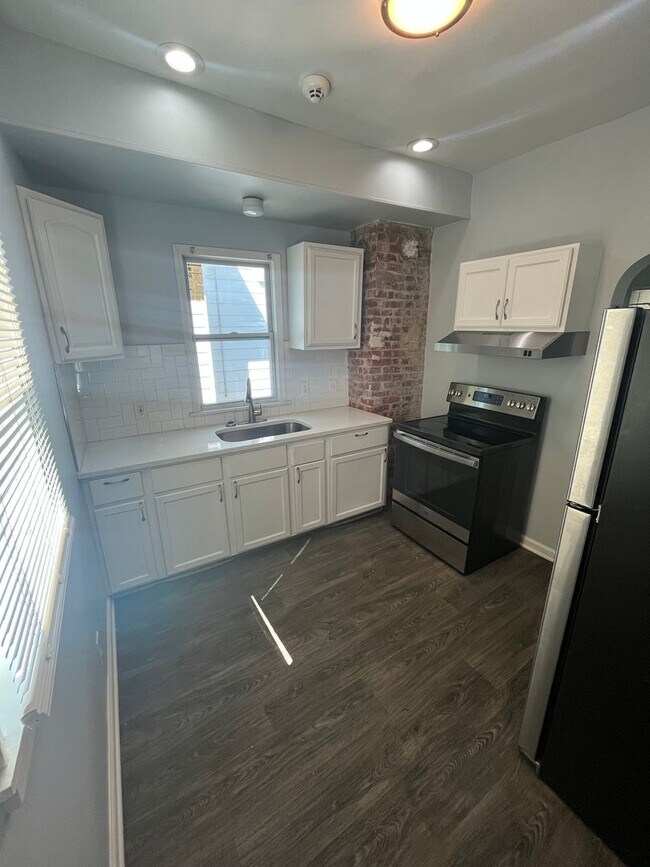 Photo - Three Bedroom House on Wyoming!