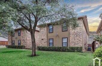 Building Photo - 3432 W 4th St