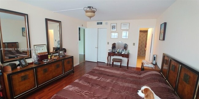 Building Photo - 1801 S Ocean Dr