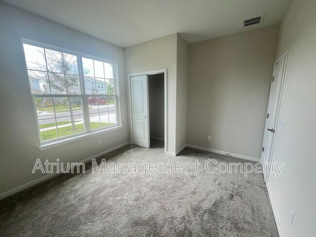 Foto del edificio - 2104 Canopy Ter Blvd