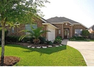Building Photo - 21110 Dover Park Ln