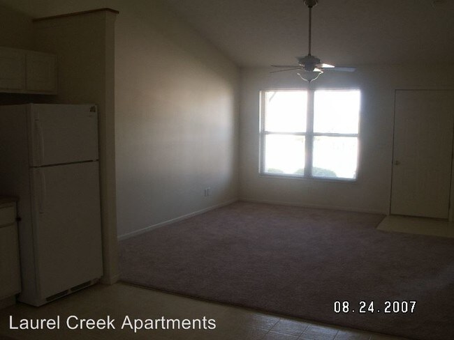 Building Photo - 2236 Shamrock Ln