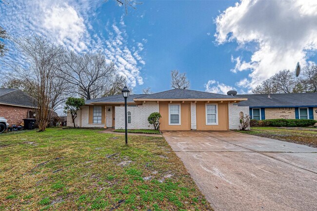 Building Photo - 1447 Willow Rock Rd