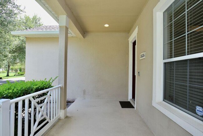 Foto del edificio - Spacious 3/2 Home located in Summerport Co...