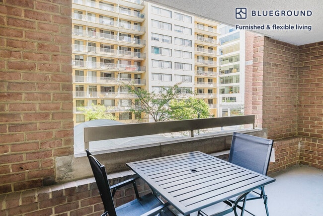 Foto del edificio - 2140 L St NW