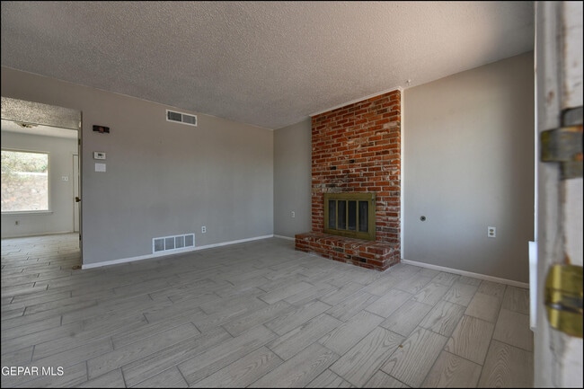 Building Photo - 6913 Pamlico Dr