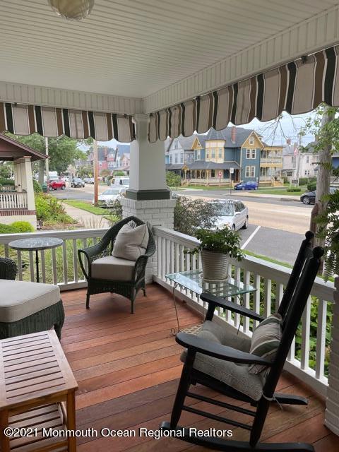 Building Photo - 121 Main Ave