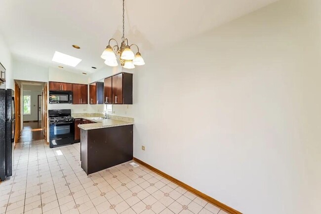 Foto del edificio - 10637 S Troy St
