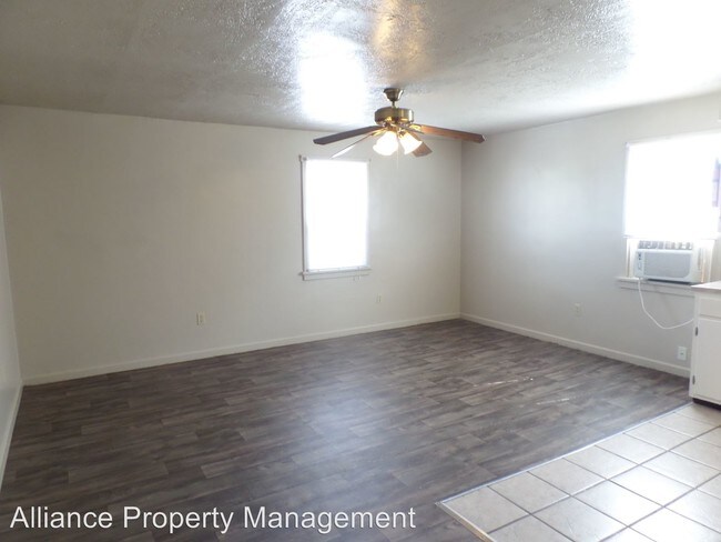 Building Photo - 6039 S 2700 W