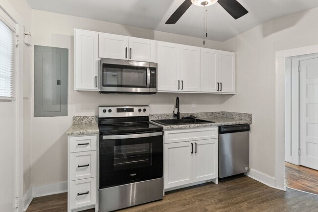 Foto del edificio - Updated 4-Bedroom Home in Blackstone!