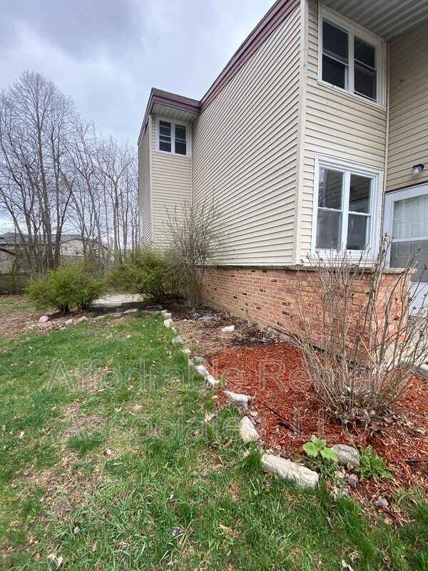 Foto del edificio - 8951 N 95th St