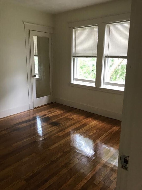 Foto del edificio - 75 Varnum St