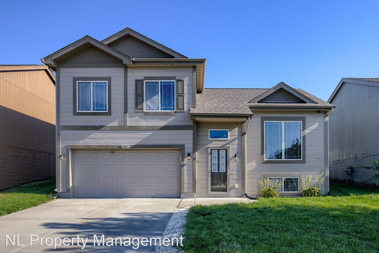 Primary Photo - 4 br, 3 bath House - 6961 N 90th Street
