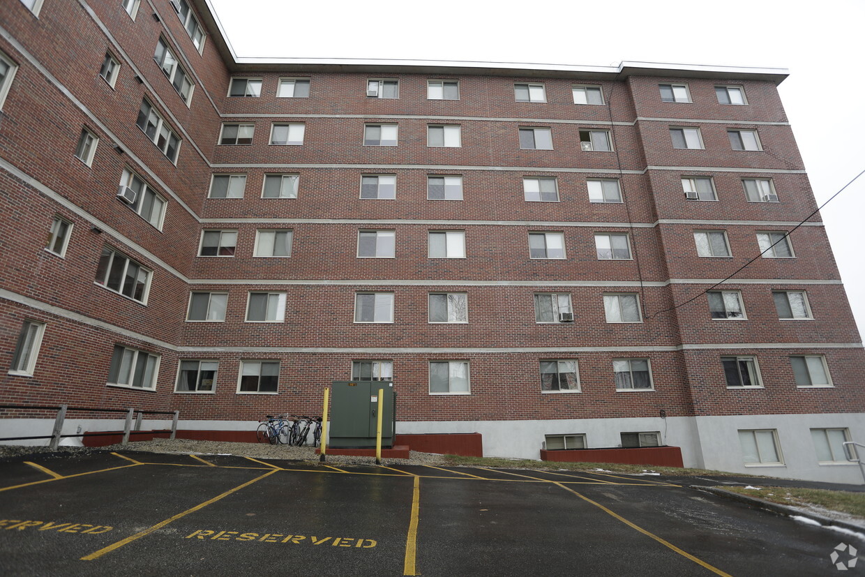 Building Photo - Feaster Apartments