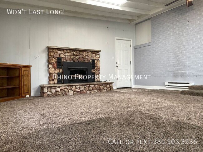 Building Photo - 2585 S 700 E