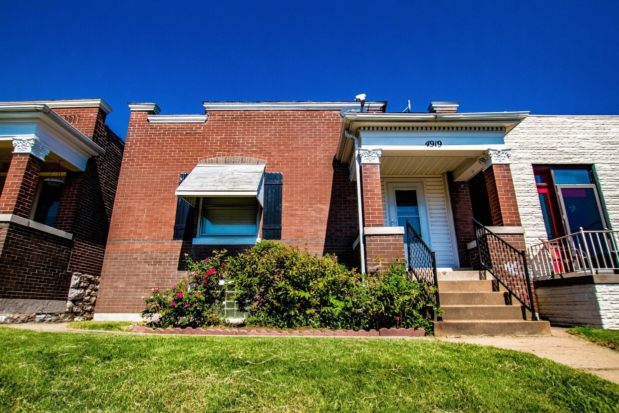 4919 Loughborough Ave, Saint Louis, MO 63109 House Rental in Saint