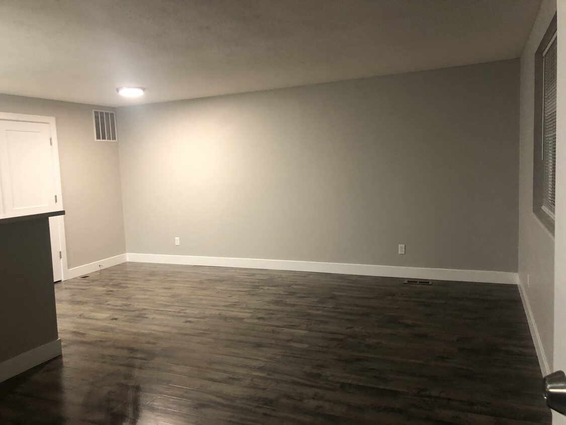 Building Photo - 3675 S 2200 W
