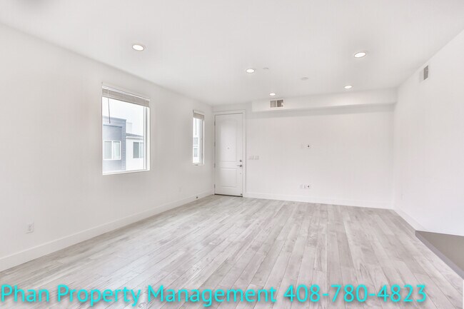 Building Photo - 1421 Nightshade Rd