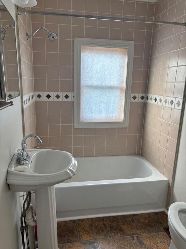 Foto del edificio - 2 Bedroom / 1 Bath Home Kingsport TN