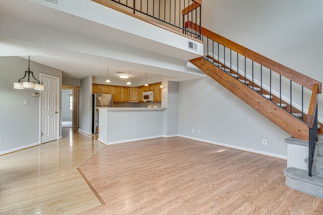 Building Photo - 6015 Curtier Dr