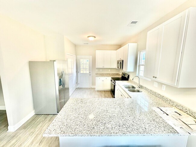 Foto del edificio - 416 S Confederate Ave