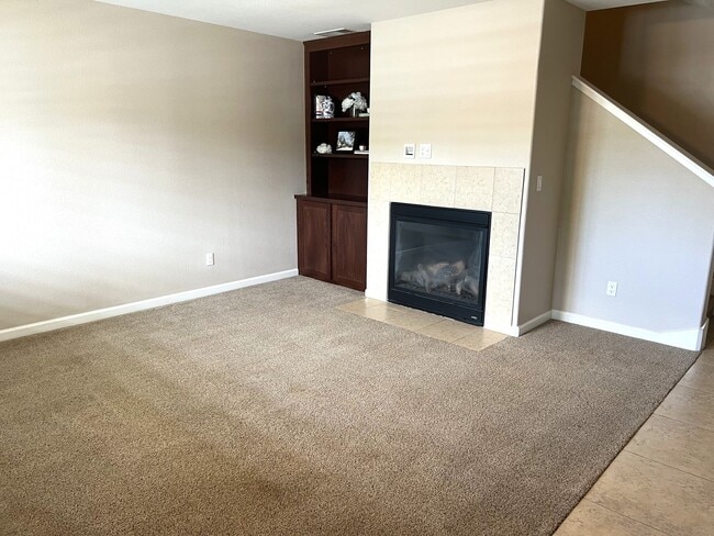 Building Photo - 460 Lindberg Cir