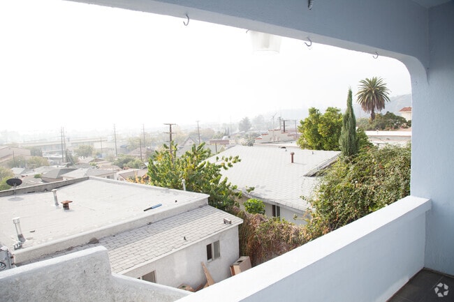 Building Photo - 3435 N Figueroa St