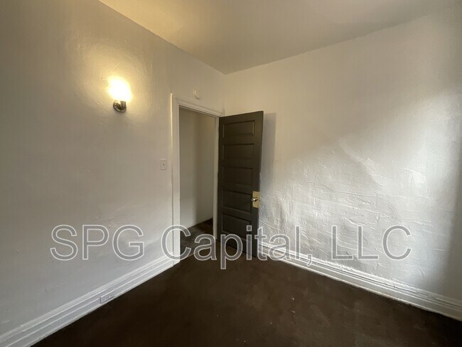 Foto del edificio - 901 W King St