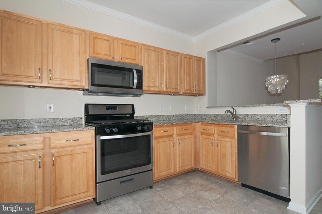 Foto del edificio - 225 King Farm Blvd