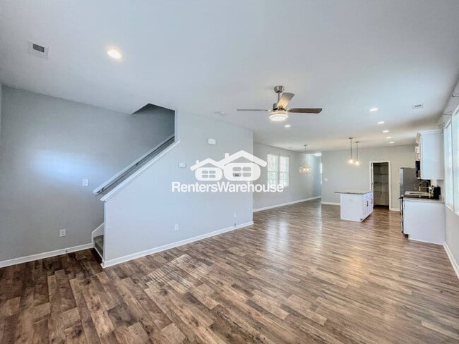 Building Photo - 1900 County St