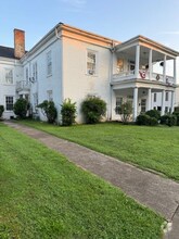 Building Photo - 633 N Ocoee St