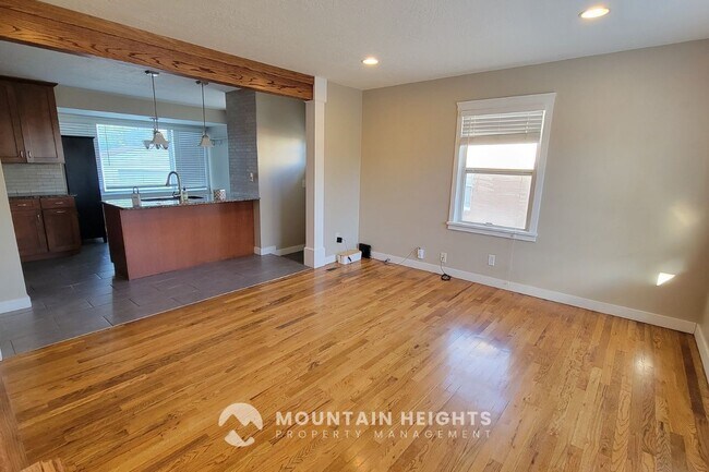Foto del edificio - 1116 Hudson Ave S