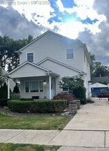 Building Photo - 2729 Kipling Ave